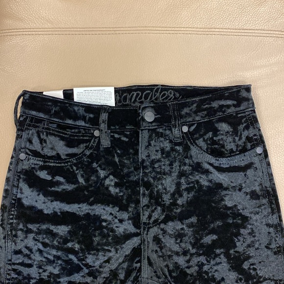 Wrangler Retro High Rise Flare - Black- 27x32 - Picture 5 of 9